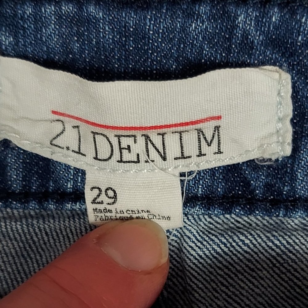 2.1 DENIM SHORT SHORTS WITH BRAIDED DETAIL POCKETS (29) - Picture 10 of 10